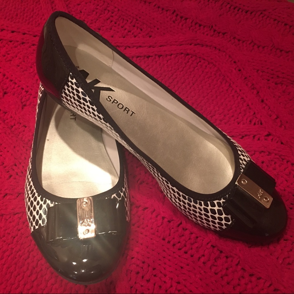 Anne Klein Sport Black and White Houndstoo…